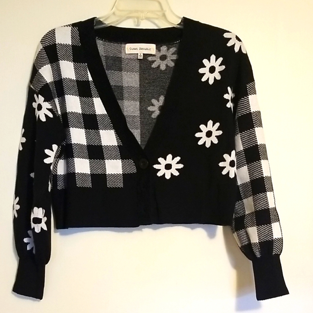 Black and White Floral Checkered Sweater